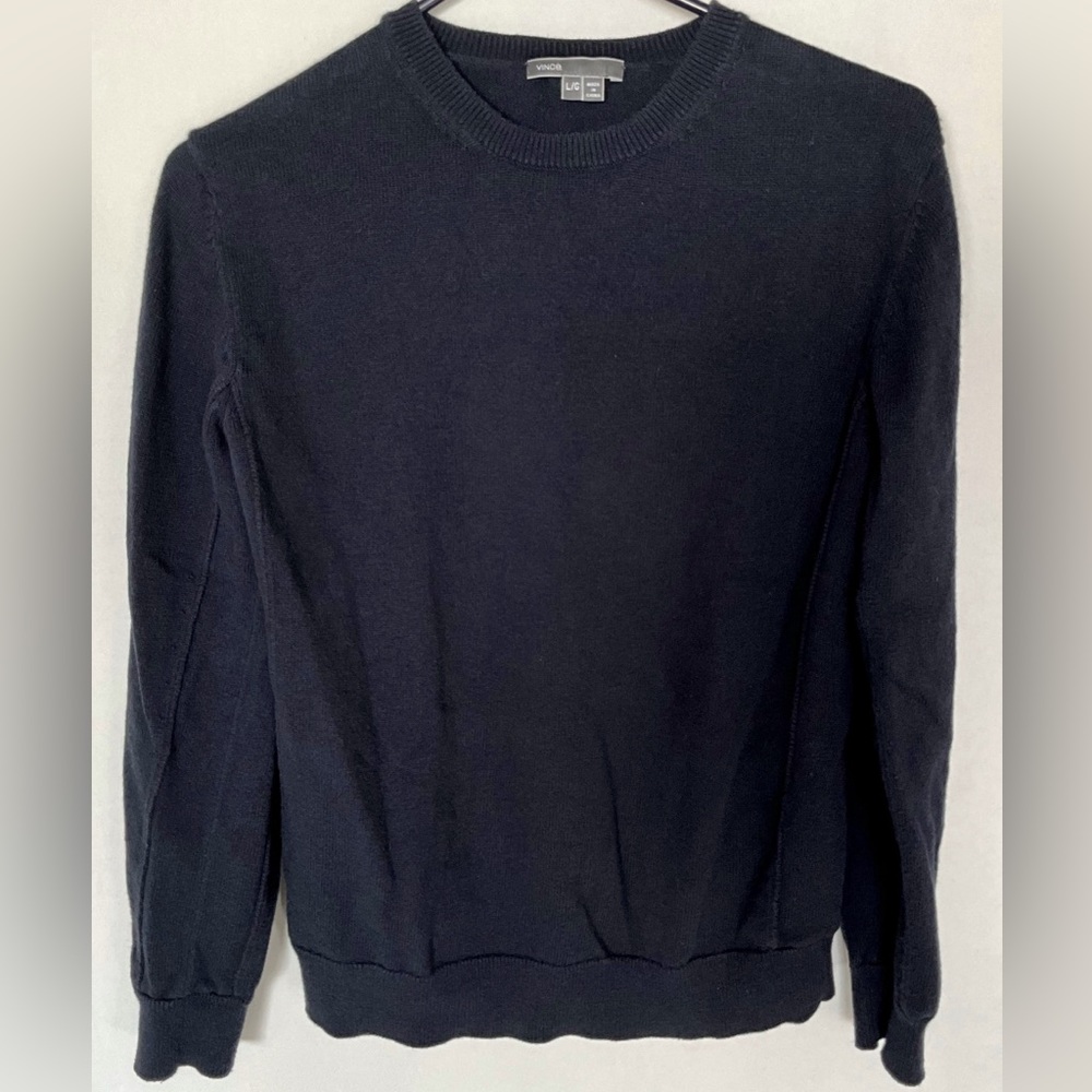 Vince boys Navy Blue sweater size Large